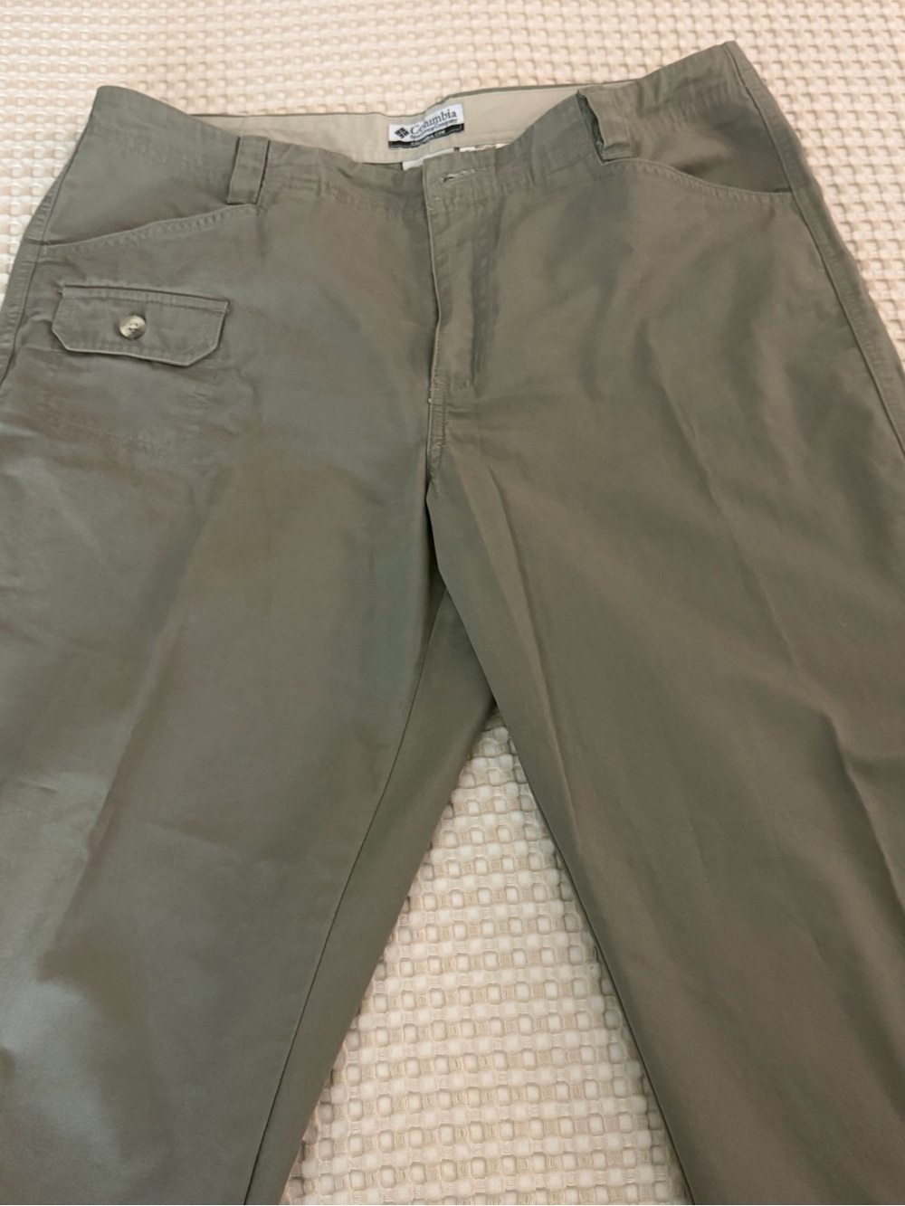 Columbia Women's Olive Green Straight Leg Pants 12 long long